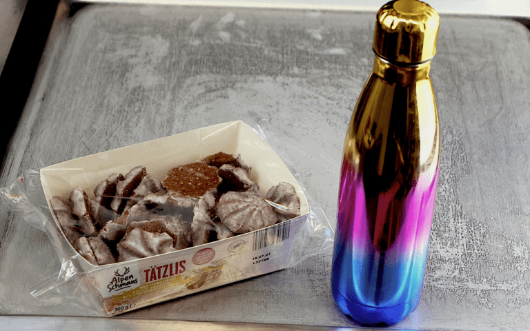 Tätzlies, chocolate cookies in paw shape with a sugar glaze become #IceCreamRollsDeluxe | ASMR | 4k